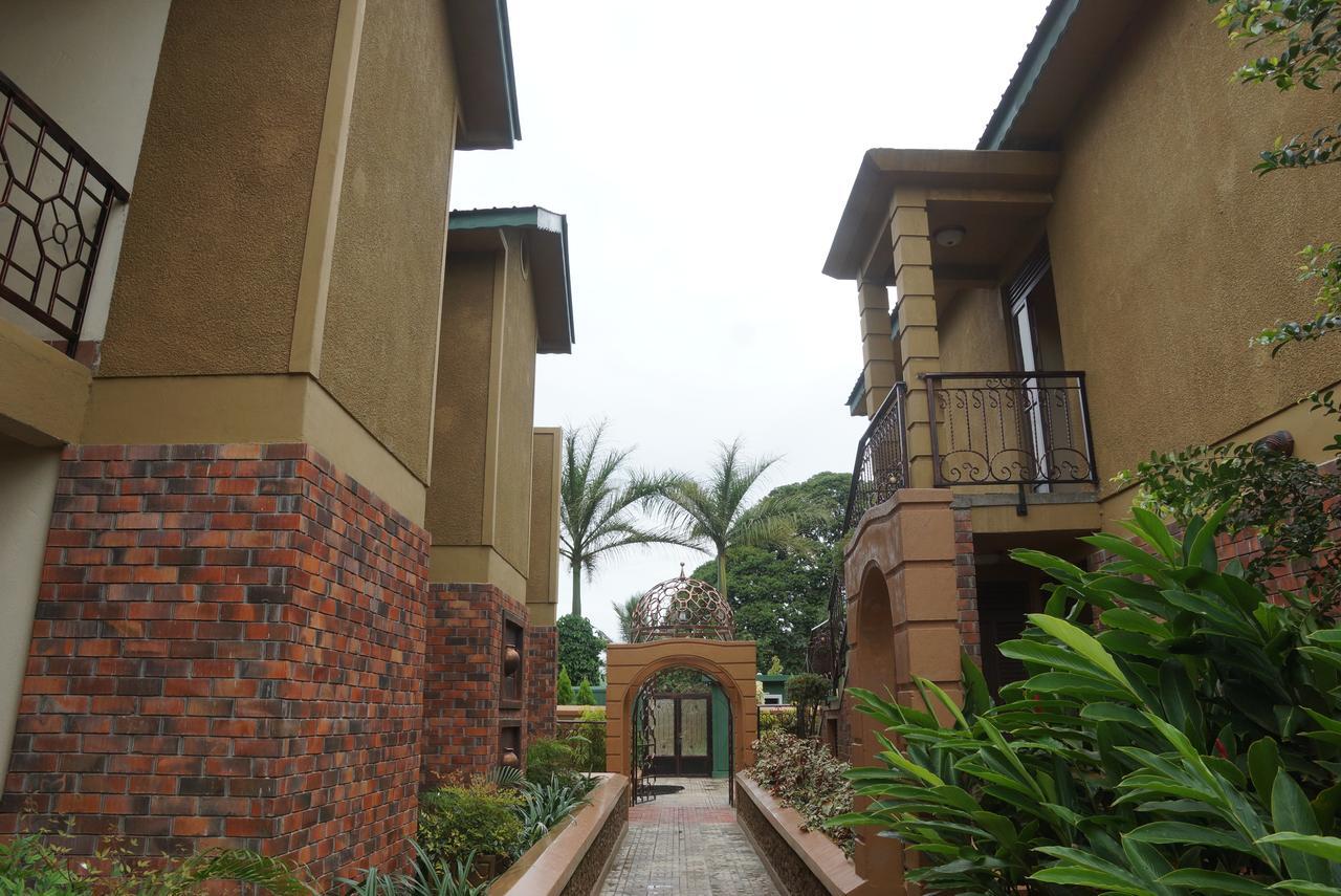 Country Lake Resort Garuga Entebbe Exteriör bild