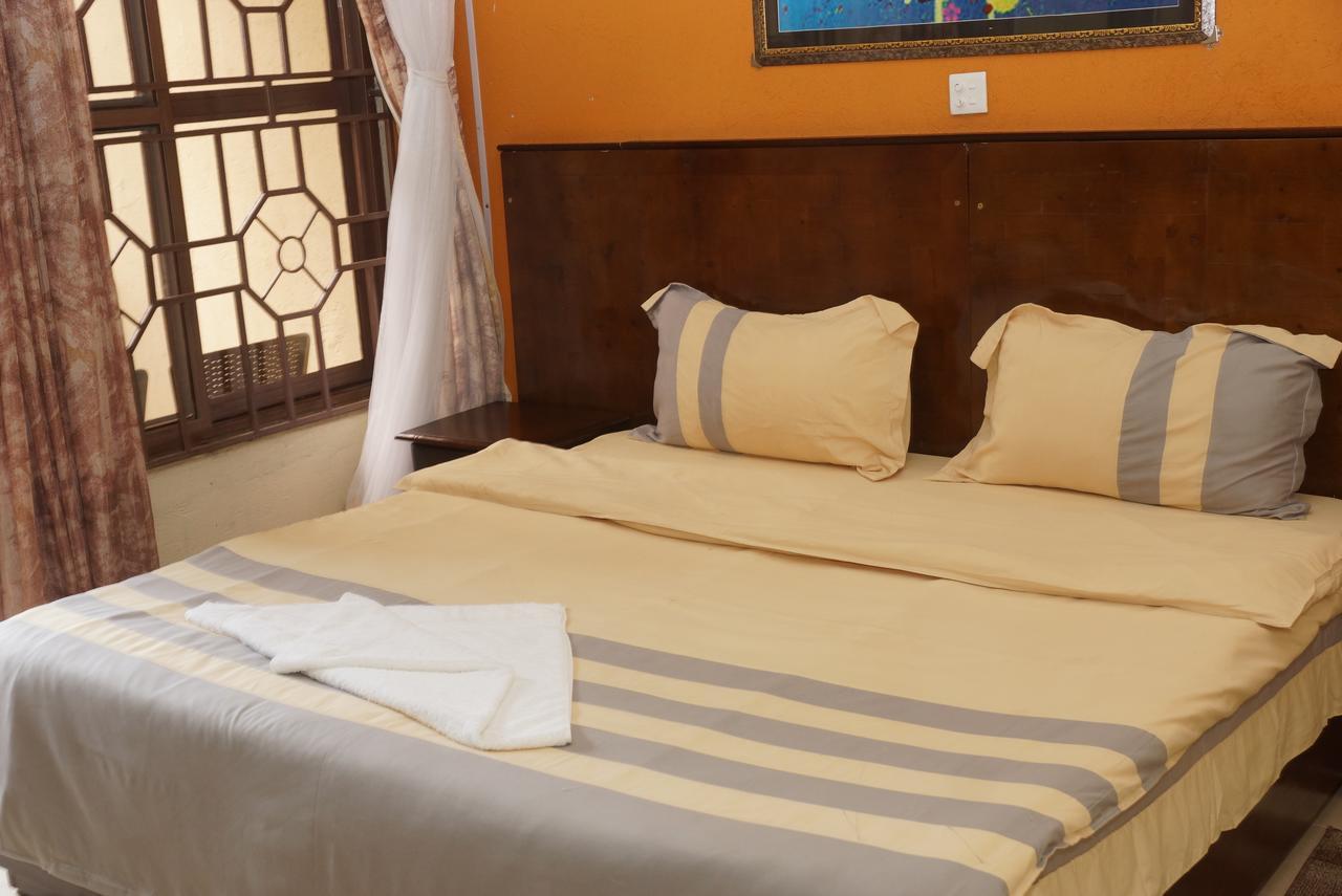 Country Lake Resort Garuga Entebbe Exteriör bild